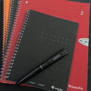 Echo Smartpen Livescribe pen and note books